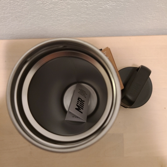 Vuori 20oz Wide Mouth Water Bottle, Vacuum Insulated, Leakproof, Stainless Steel - Picture 6 of 7